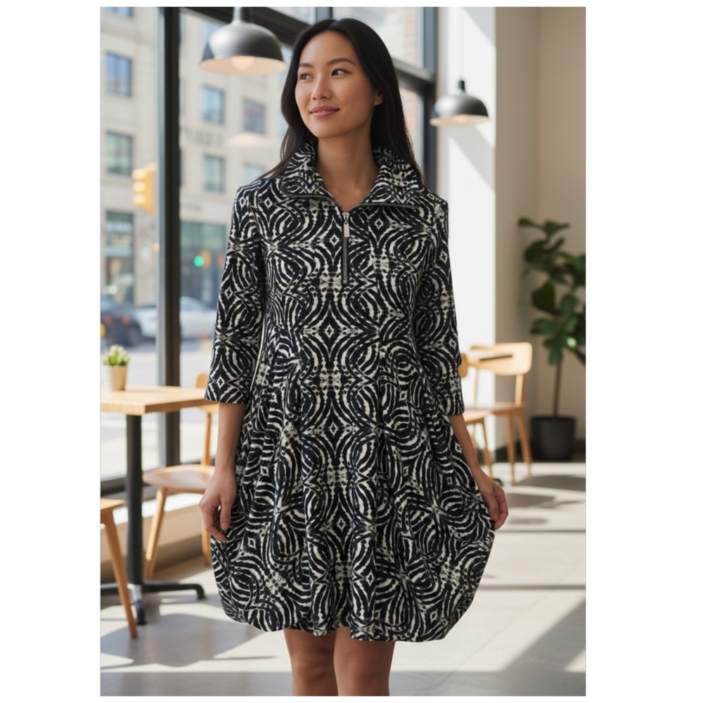 Elegant Black and White Patterned Mini Dress S